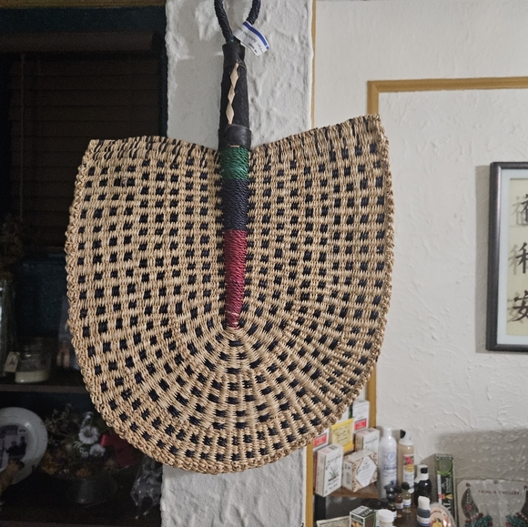 Various Cultural pieces for Sale - Picture 5 of 16